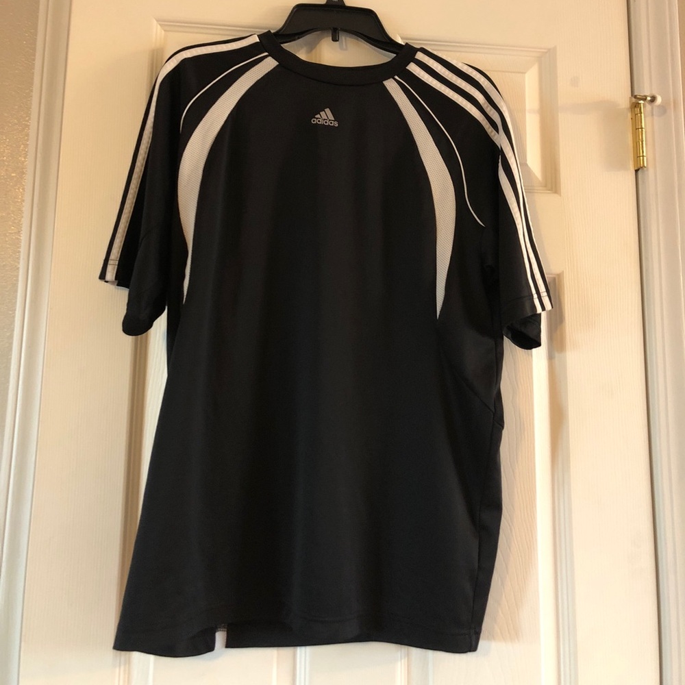 Men’s Adidas shirt, Size Large